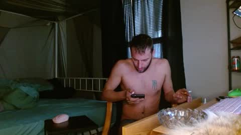 Snapshot of cguffey2284 chatting on 02.16.26 cguffey2284 online show from 02.16.26