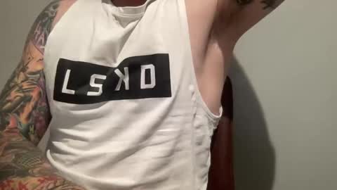 Snapshot of ch19876 chatting on 12.19.25 ch19876 online show from 12.19.25