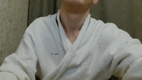 Snapshot of ch1lldril chatting on 12.14.25 ch1lldrill online show from 12.14.25