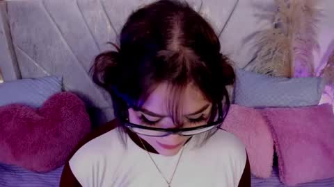 Snapshot of chaarlotte_1 chatting on 05.24.26 charlotte online show from 05.24.26