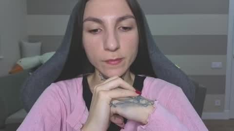 Snapshot of chabibiann chatting on 05.22.26 Kate online show from 05.22.26