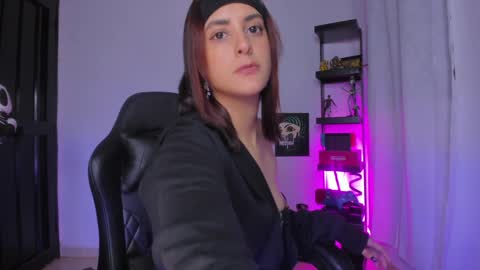 Snapshot of chaeyoong chatting on 01.05.25 chaeyoong online show from 01.05.25