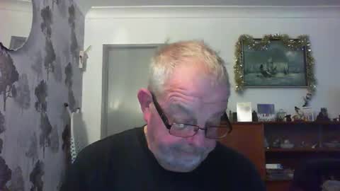 Champers online show from 01.04.25