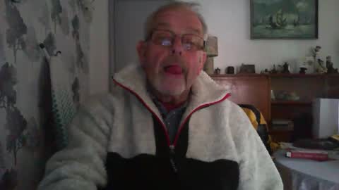 Champers online show from 01.08.26