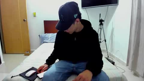 Snapshot of chandler_kenji chatting on 11.18.25 Kenji online show from 11.18.25