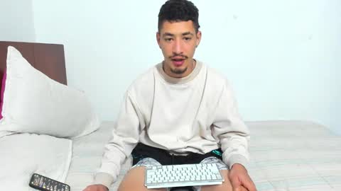 Snapshot of chandler_kenji chatting on 02.08.26 Kenji online show from 02.08.26