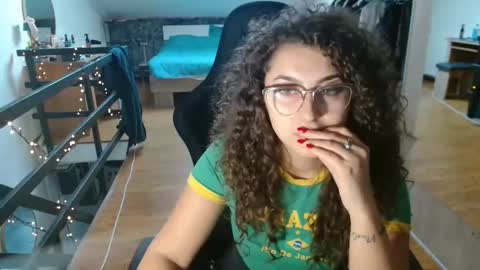 Stephanieblisss online show from 01.19.26