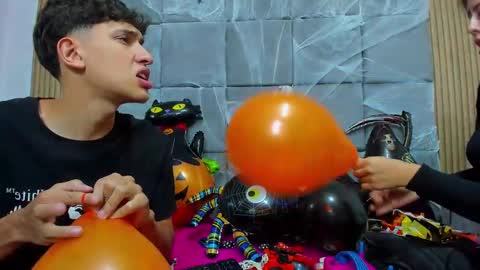 Chanellandmax online show from 10.22.25