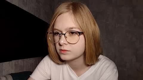 Lia online show from 09.20.25