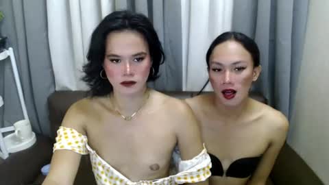 Snapshot of channel_maxine chatting on 06.13.26 Rosette online show from 06.13.26