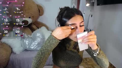 Isabella online show from 10.29.25