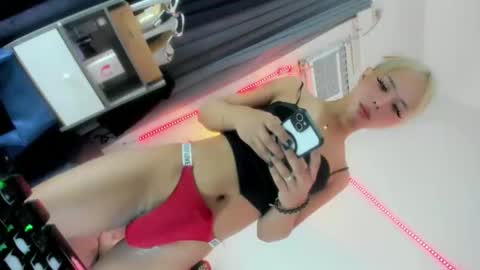 chantal_fuck online show from 12.20.25