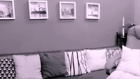 The Queen online show from 11.03.25