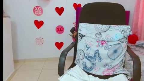 Snapshot of chantalsemenova2023 chatting on 02.22.26 chantal sweety and horny latina for u online show from 02.22.26