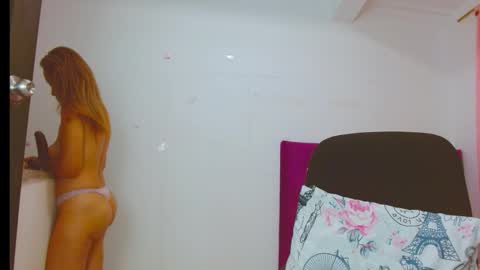 Snapshot of chantalsemenova2023 chatting on 03.12.26 chantal sweety and horny latina for u online show from 03.12.26