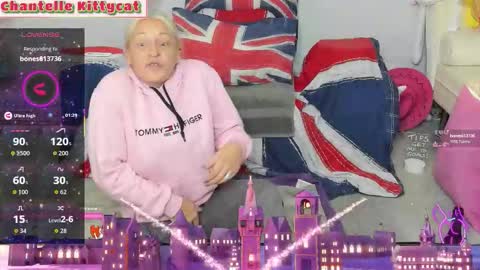 Snapshot of chantelle_kittycat chatting on 09.27.25 Chantelle kittycat online show from 09.27.25