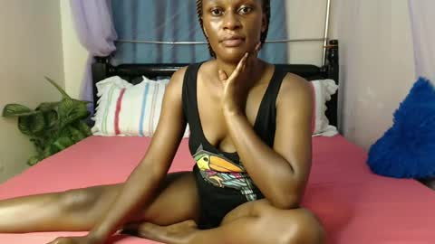 Snapshot of chantelsamz2 chatting on 12.08.24 Chantel online show from 12.08.24