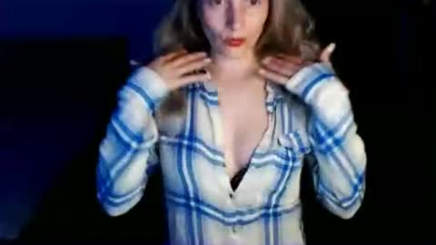 Snapshot of chanti_lovee chatting on 07.15.26 We Vibe Device that vibrates at the sound of Tips and makes me wet. vibe lush edging daddy lovense online show from 07.15.26