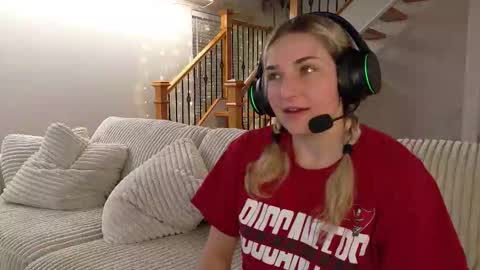 Snapshot of charbearxoxo chatting on 03.03.26 char online show from 03.03.26