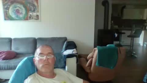 Snapshot of charles6064 chatting on 05.28.26 charles6064 online show from 05.28.26