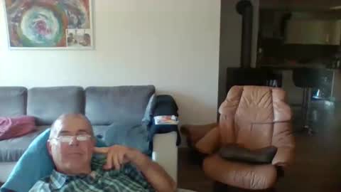 Snapshot of charles6064 chatting on 05.29.26 charles6064 online show from 05.29.26