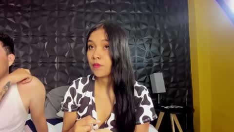 CHARLES Y ROXY.  online show from 01.17.25