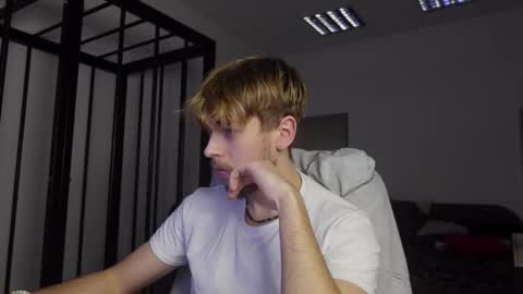 Snapshot of charles_sins chatting on 02.02.25 CHARLES SINS online show from 02.02.25