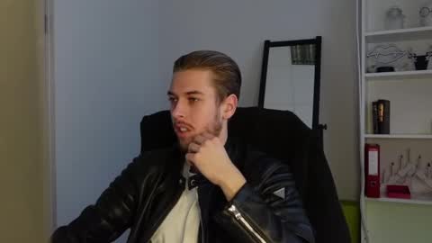 Snapshot of charles_sins chatting on 02.09.25 CHARLES SINS online show from 02.09.25