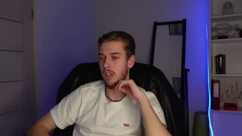 Snapshot of charles_sins chatting on 02.09.25 CHARLES SINS online show from 02.09.25