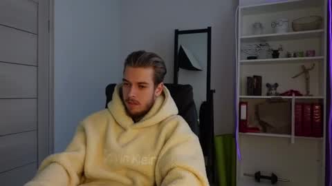 Snapshot of charles_sins chatting on 02.15.25 CHARLES SINS online show from 02.15.25