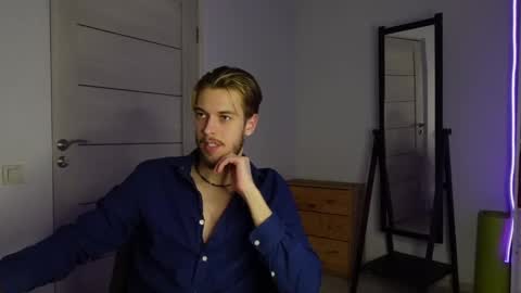 Snapshot of charles_sins chatting on 02.16.25 CHARLES SINS online show from 02.16.25