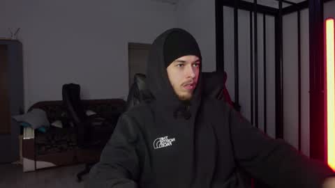 Snapshot of charles_sins chatting on 02.19.25 CHARLES SINS online show from 02.19.25