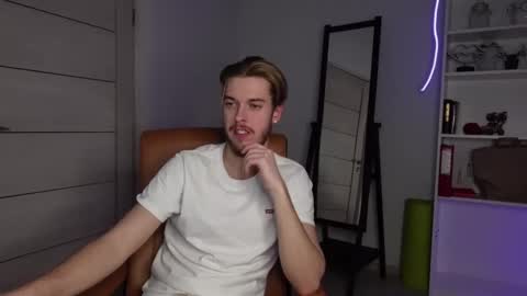 Snapshot of charles_sins chatting on 02.21.25 CHARLES SINS online show from 02.21.25