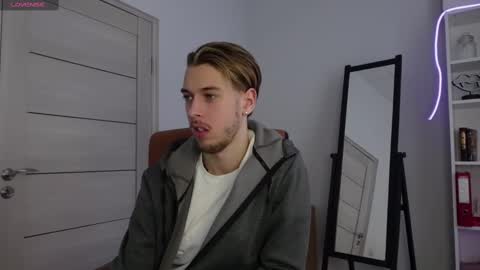 Snapshot of charles_sins chatting on 02.26.25 CHARLES SINS online show from 02.26.25