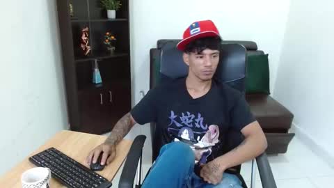 Snapshot of charlie_oconnor chatting on 12.22.24 Charlie oconnor online show from 12.22.24