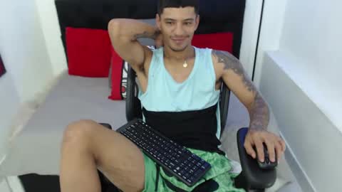 Snapshot of charlie_oconnor chatting on 03.04.25 Charlie oconnor online show from 03.04.25