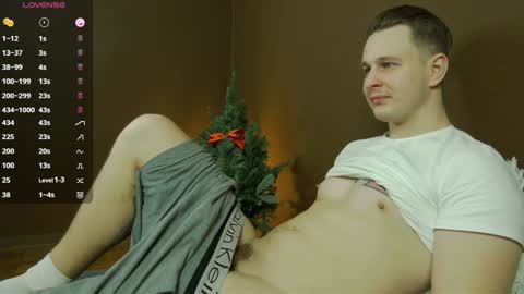 Snapshot of charlie_smiley chatting on 01.05.25 Charlie Smiley online show from 01.05.25