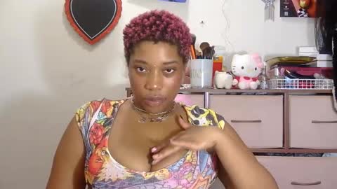 Snapshot of charliecakesssss chatting on 02.06.25 charliecakesssss online show from 02.06.25