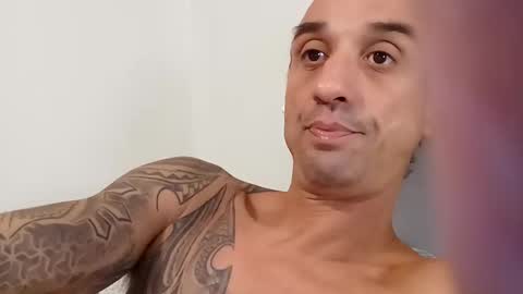 Snapshot of charliee636023 chatting on 10.26.25 charliee636023 online show from 10.26.25