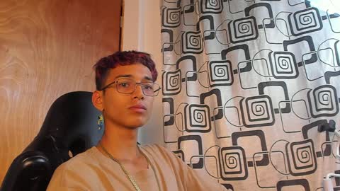 Snapshot of charlieerusso chatting on 12.29.24 Charles Russo online show from 12.29.24