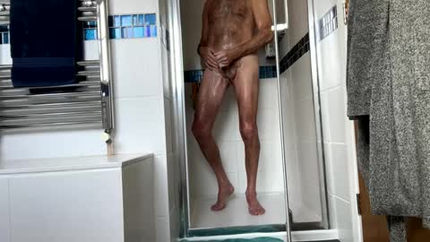 Snapshot of charlieg123 chatting on 02.18.25 Gary online show from 02.18.25