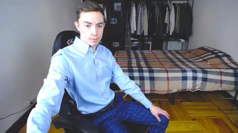 carlos reyes online show from 02.12.25