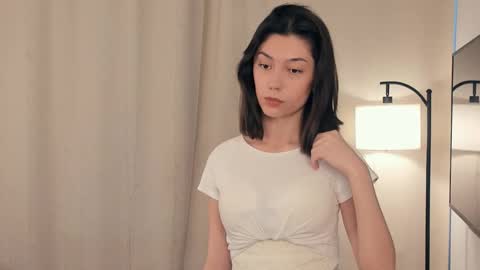 Snapshot of charlinepiker chatting on 01.07.26 Yumi online show from 01.07.26