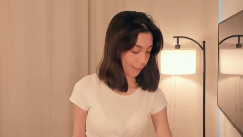 Snapshot of charlinepiker chatting on 01.08.26 Yumi online show from 01.08.26