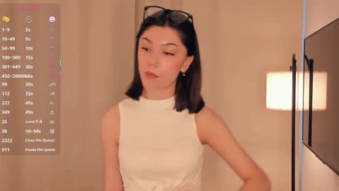 Snapshot of charlinepiker chatting on 01.10.26 Yumi online show from 01.10.26