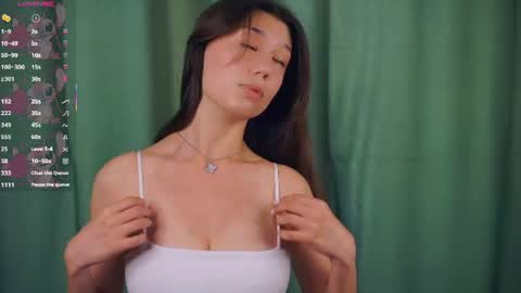 Snapshot of charlinepiker chatting on 06.18.26 Yumi online show from 06.18.26