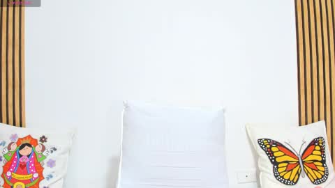 Snapshot of charlize_aniston2 chatting on 05.05.26 Charlize online show from 05.05.26