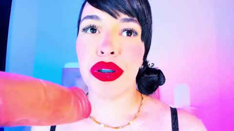 Charloott Evans online show from 02.14.25