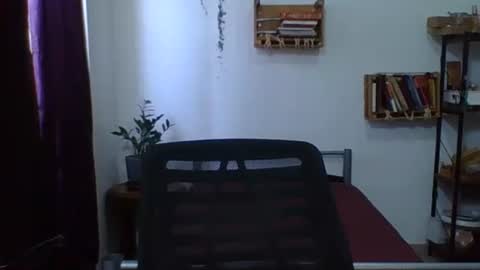 Snapshot of charlot_ponze chatting on 05.02.26 charlott online show from 05.02.26