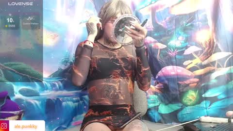 Snapshot of charlotbelucci_ chatting on 01.16.25 Ale punky online show from 01.16.25